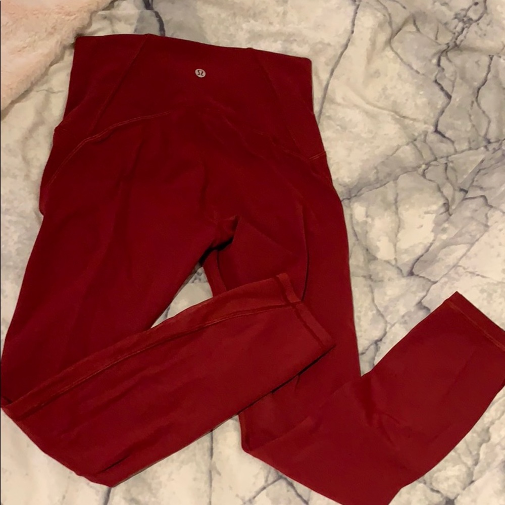 Crimson Lululemon Train Times 7/8 Pant Size 6